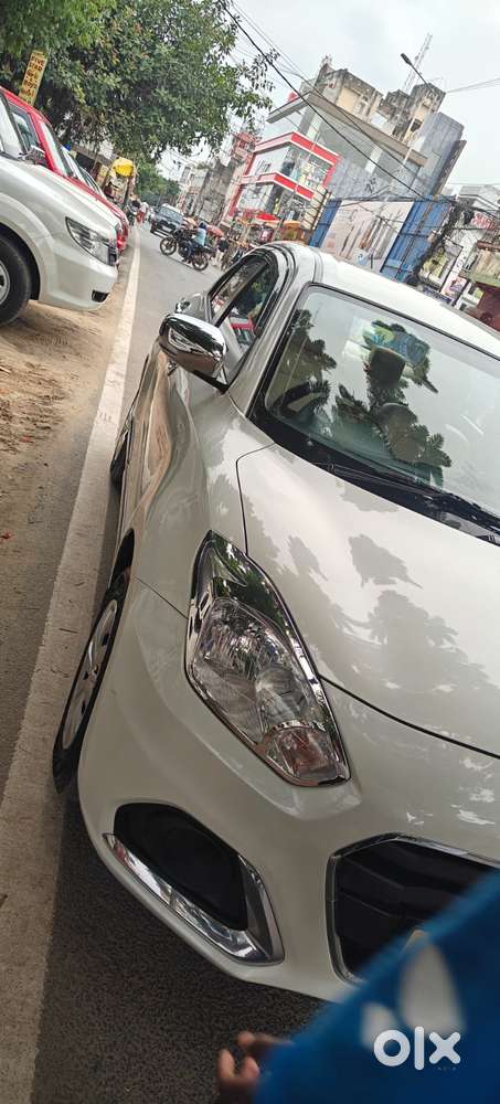 Maruti Suzuki Dzire 1.2 Vxi, 2023, Cng & Hybrids