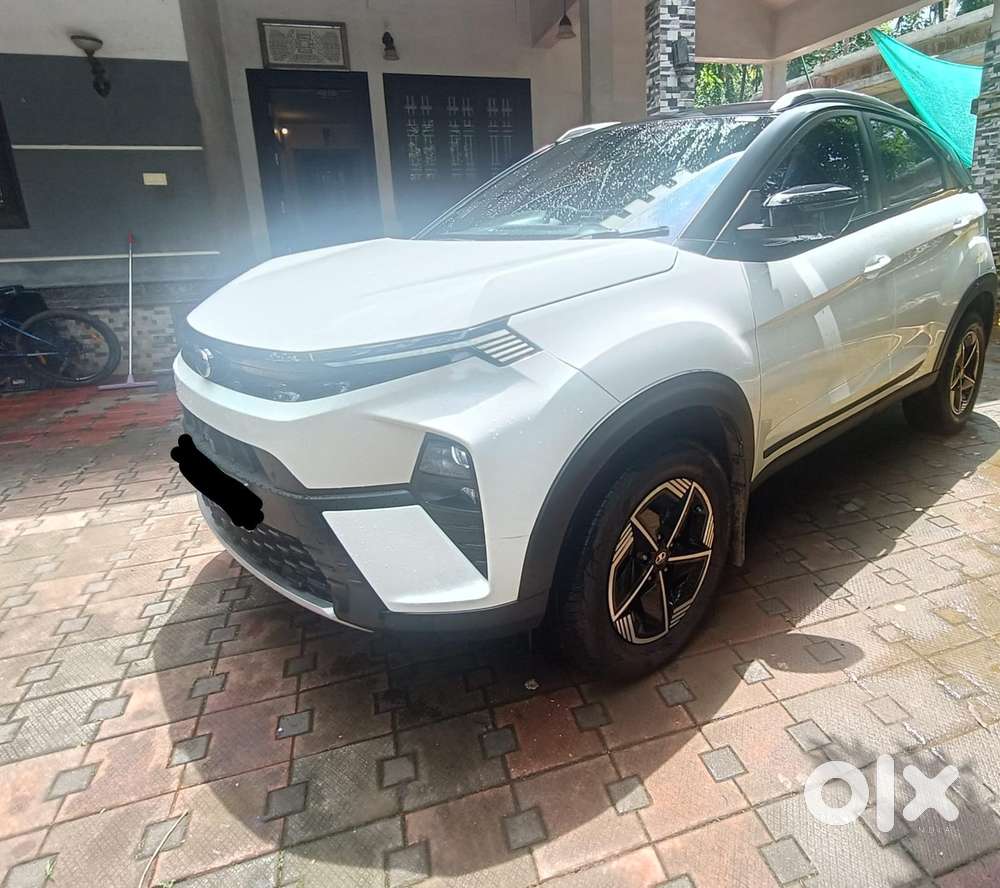 Tata Nexon, 2024, Petrol