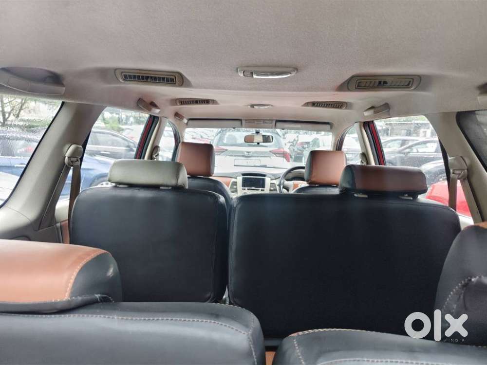 Toyota Innova 2.5 Gx 8 Str Bs-iii, 2014, Diesel