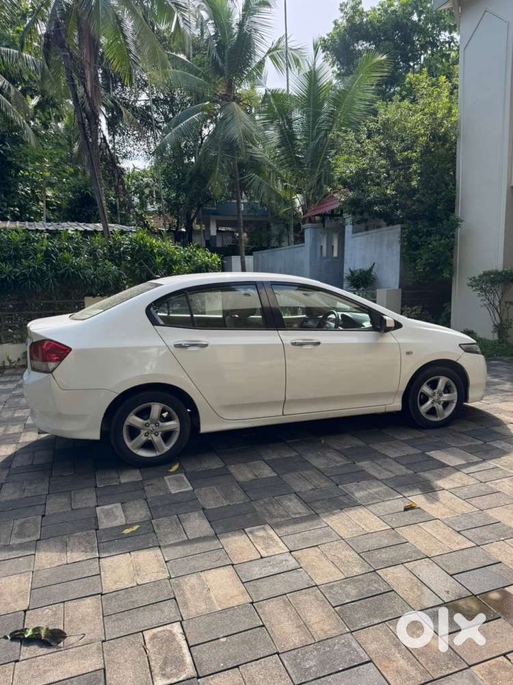 Reliable Honda City 2010 Petrol Auto