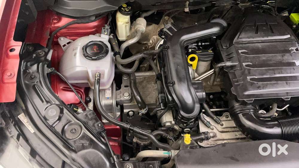 Volkswagen Taigun Topline 1.0 Tsi At (electric Seats), 2022, Petrol