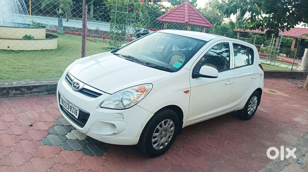 Hyundai I20, 2011, Petrol