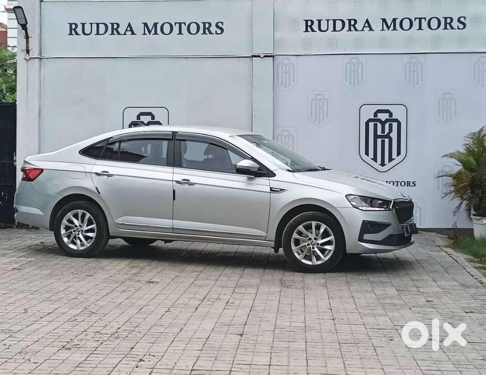 Skoda Slavia 1.0 Ambition Tsi, 2023, Petrol