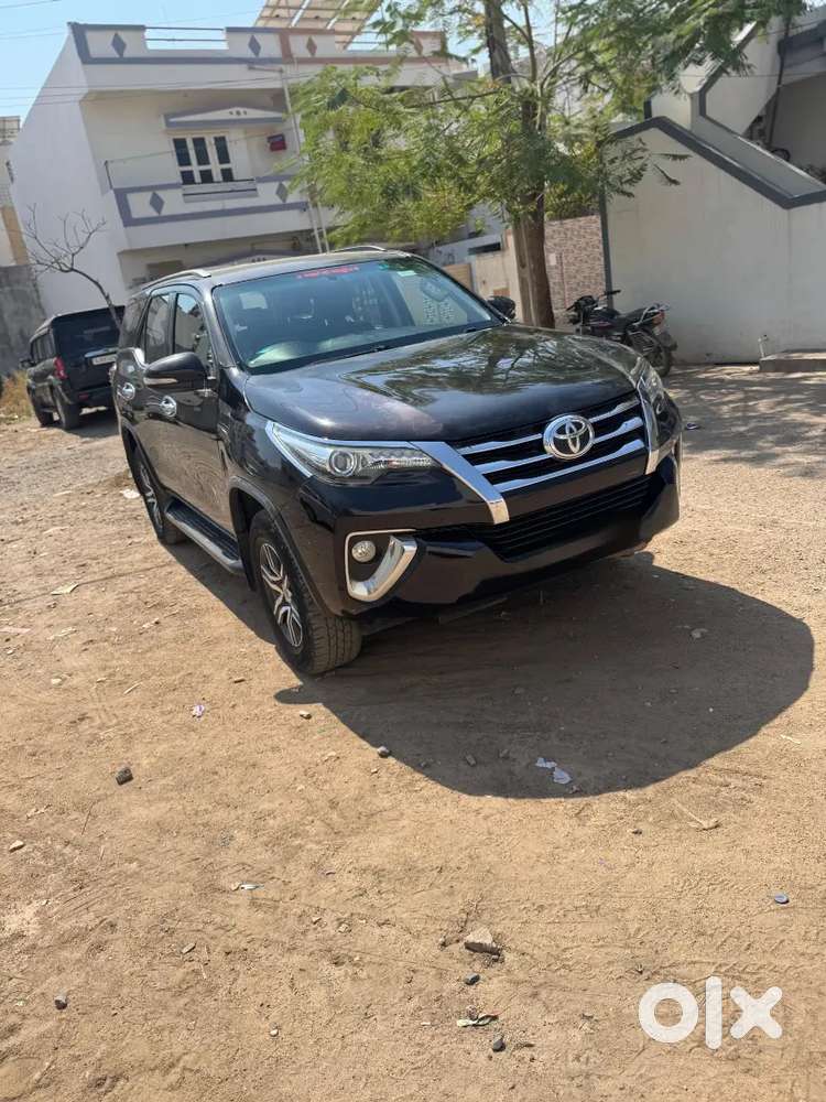 Toyota Fortuner 2.8 2016 Diesel