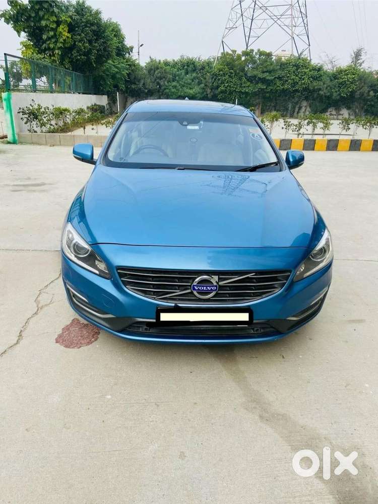 Volvo S60 Momentum 2016 Car