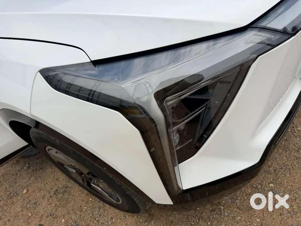 Mahindra Xev 9s 2026 Electric 10000 Km Driven
