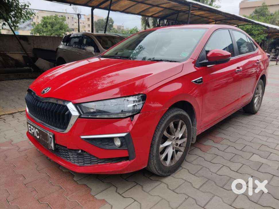Skoda Slavia Ambition 1.0l Tsi At, 2022, Petrol