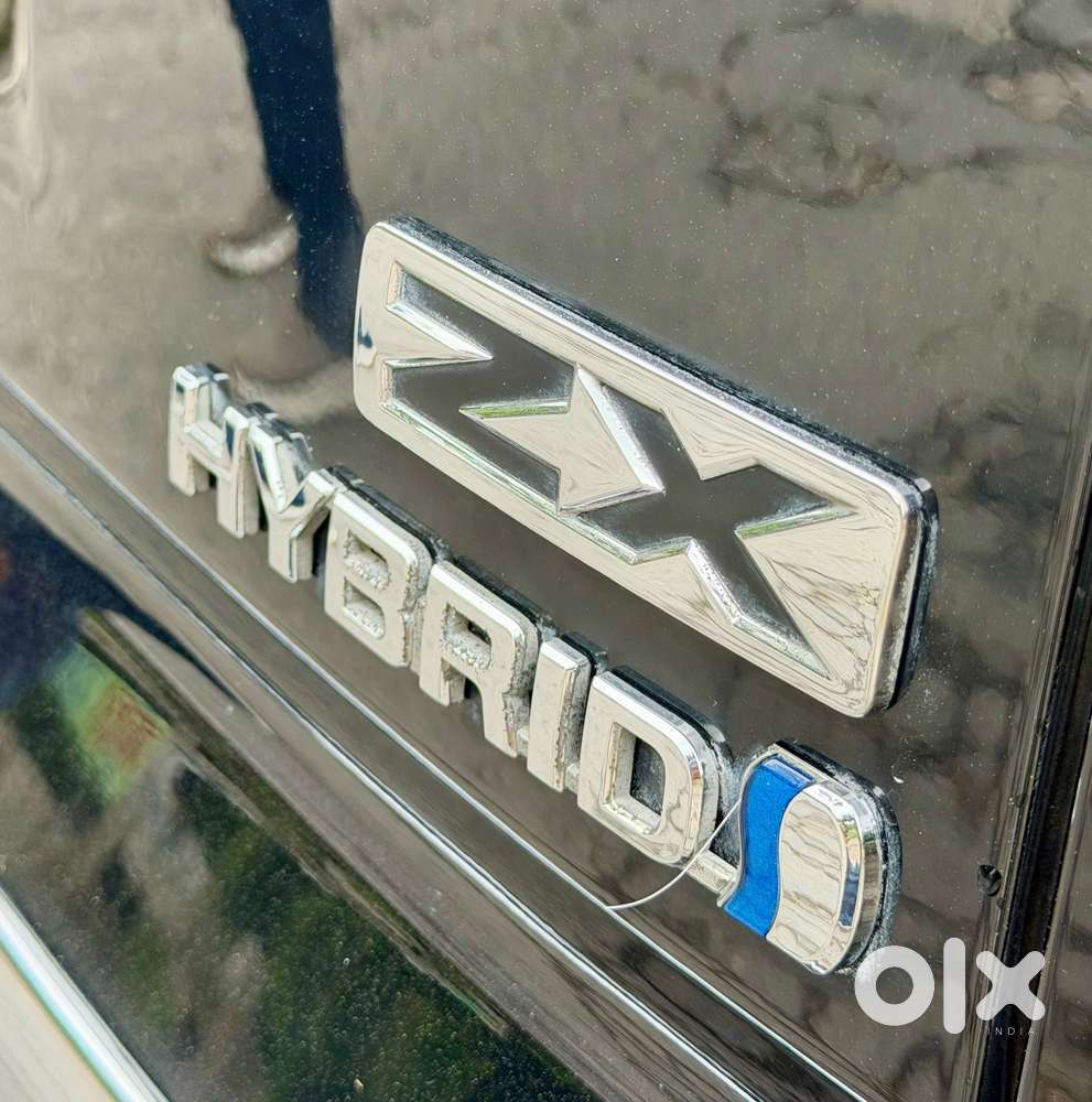 Toyota Innova Hycross 2.0 Zx Hybrid 7 Str, 2024, Petrol