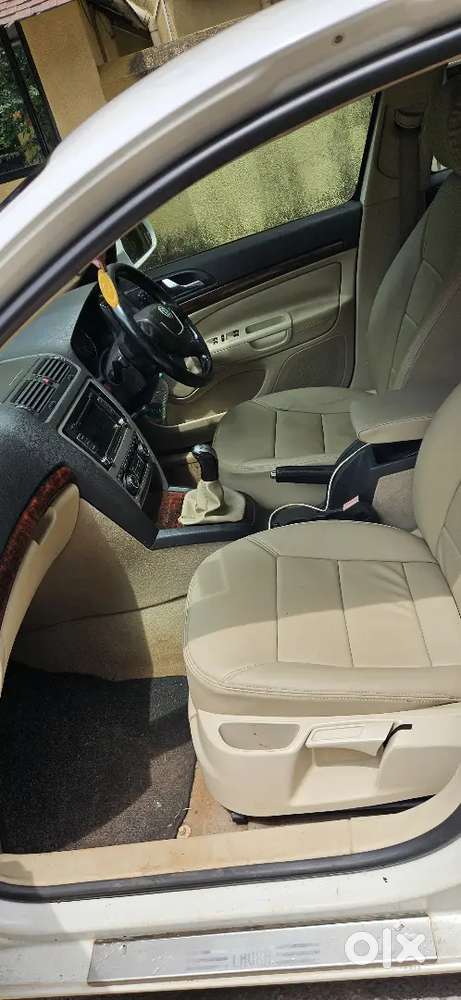 Urgent  Sale Skoda Laura Elegance 2011 Diesel .