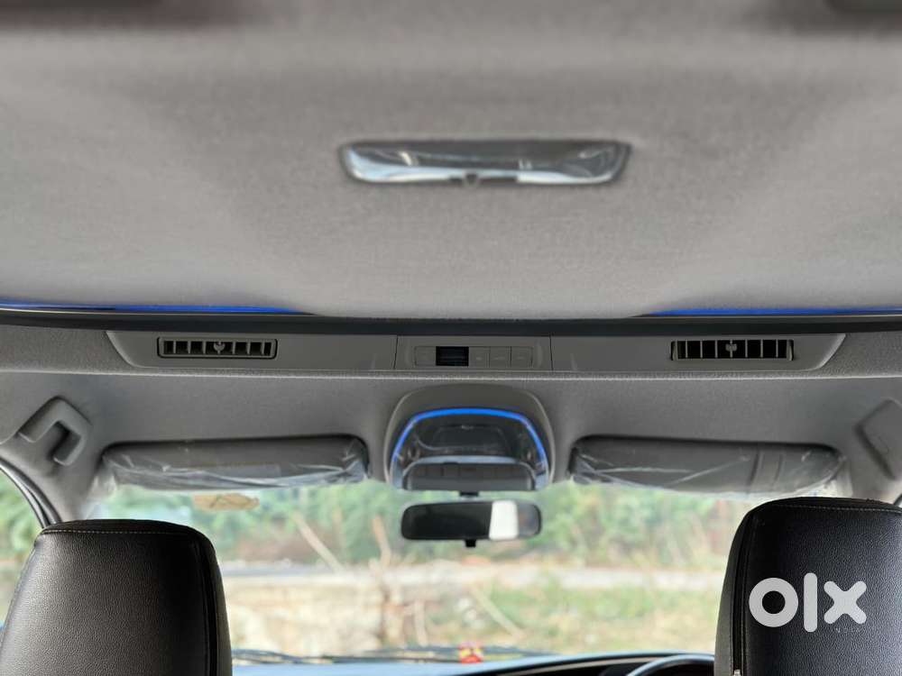 Toyota Innova Crysta 2.4 Vx Mt 8s, 2017, Diesel