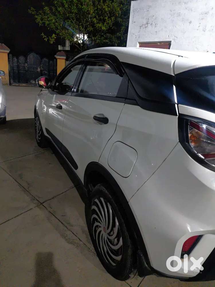 Tata Nexon 2023 Petrol One Hand Drive Feel Like New Car