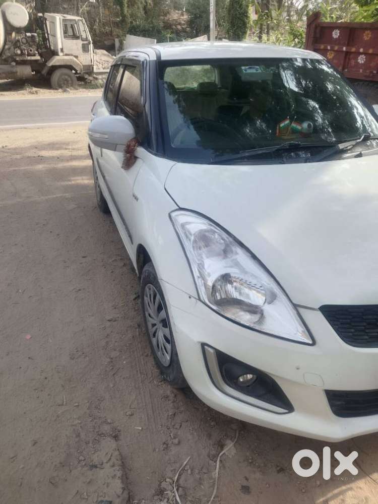 Maruti Suzuki Swift Vxi 1.2 Abs Bs-iv, 2013, Petrol