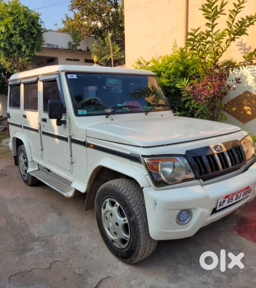 Good Condition Diesel Bolero Sle Vehicle 2015 Model With Chilled Ac