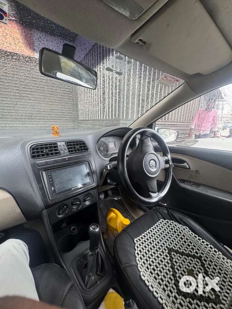 Volkswagen Polo Comfortline 2011 Year