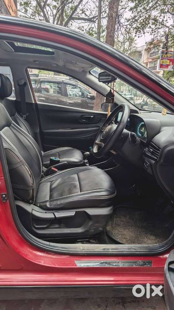 Hyundai I20 Asta (o) 1.2 Mt Dual Tone, 2023, Petrol
