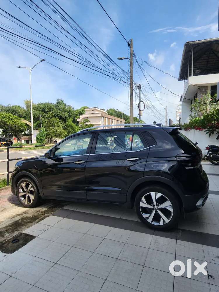 Volkswagen Taigun 1700000 Petrol 10000 Km Driven