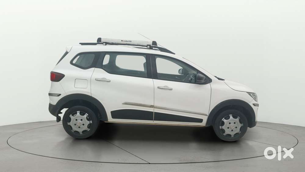 Renault Triber Rxz Easy-r Amt, 2023, Petrol
