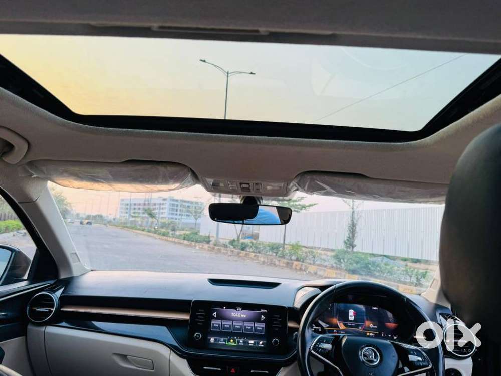 Skoda Slavia Style Matte 1.0 Tsi At, 2022, Petrol