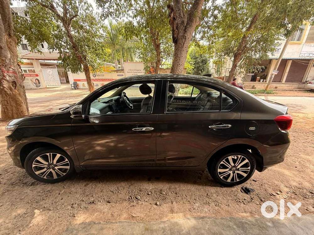 Honda Amaze 2023 Petrol Well Maintained