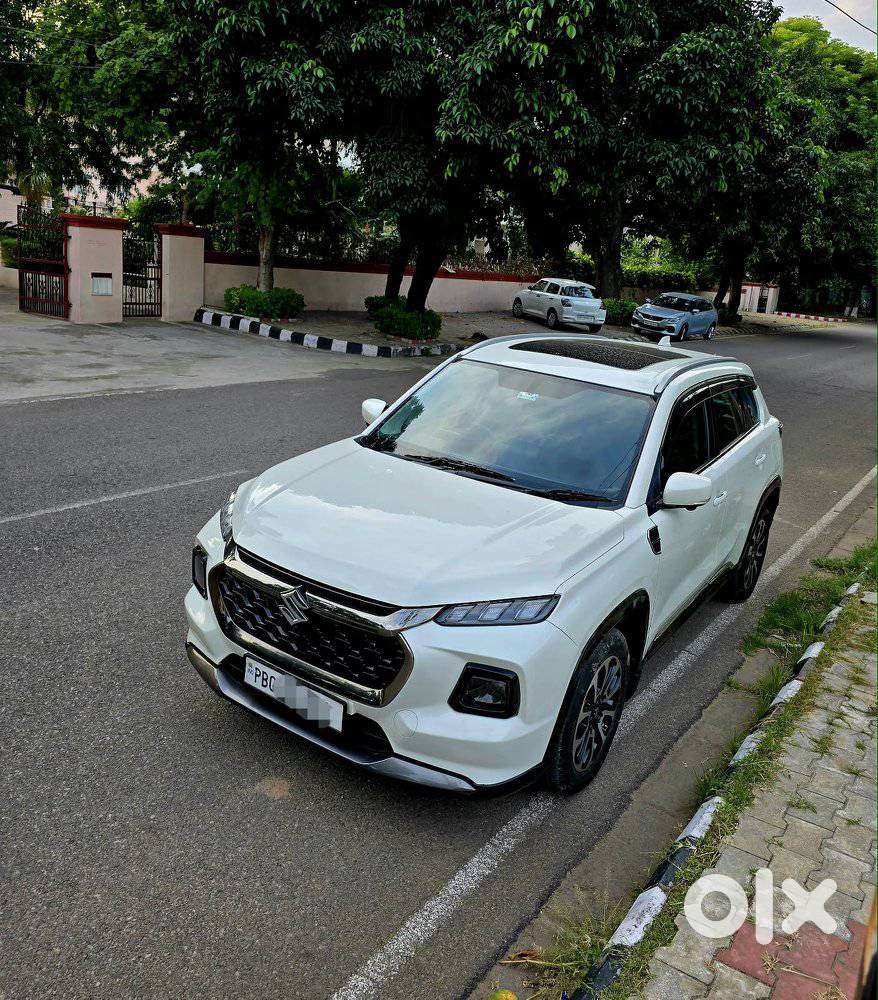 Maruti Suzuki Grand Vitara 1.5 Alpha Plus Intelligent Hybrid Ecvt, 2..