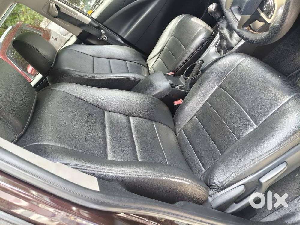Toyota Innova Crysta 2.4 Gx Mt 8s, 2017, Diesel