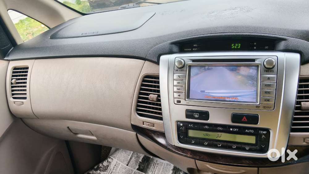 Toyota Innova 2.5 Vx 8 Str, 2015, Diesel