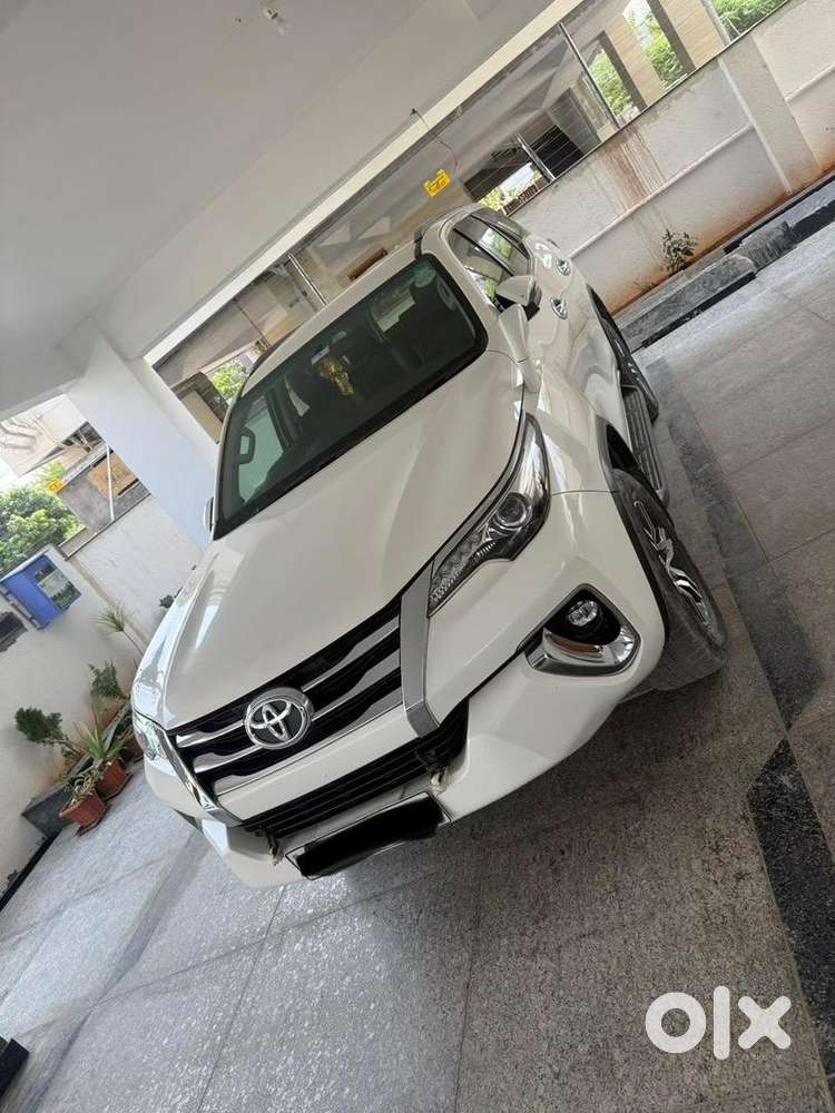 Toyota Fortuner 2017 Diesel 82000 Km Driven