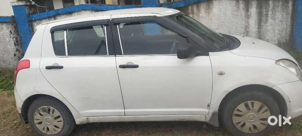 Maruti Suzuki Swift 2011 Petrol 80000 Km Driven