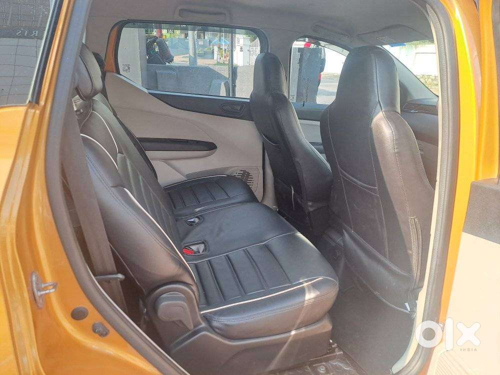 Renault Triber Rxt, 2022, Petrol