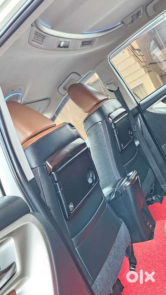 Toyota Innova Crysta 2.8z Automatic, 2021, Diesel