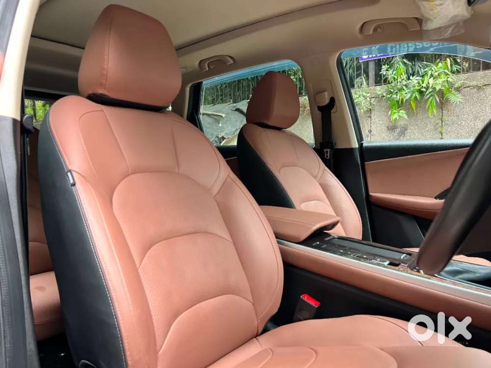 Mg Hector Plus Sharp Pro 1.5 Turbo Petrol Cvt 6 Str, 2023, Petrol