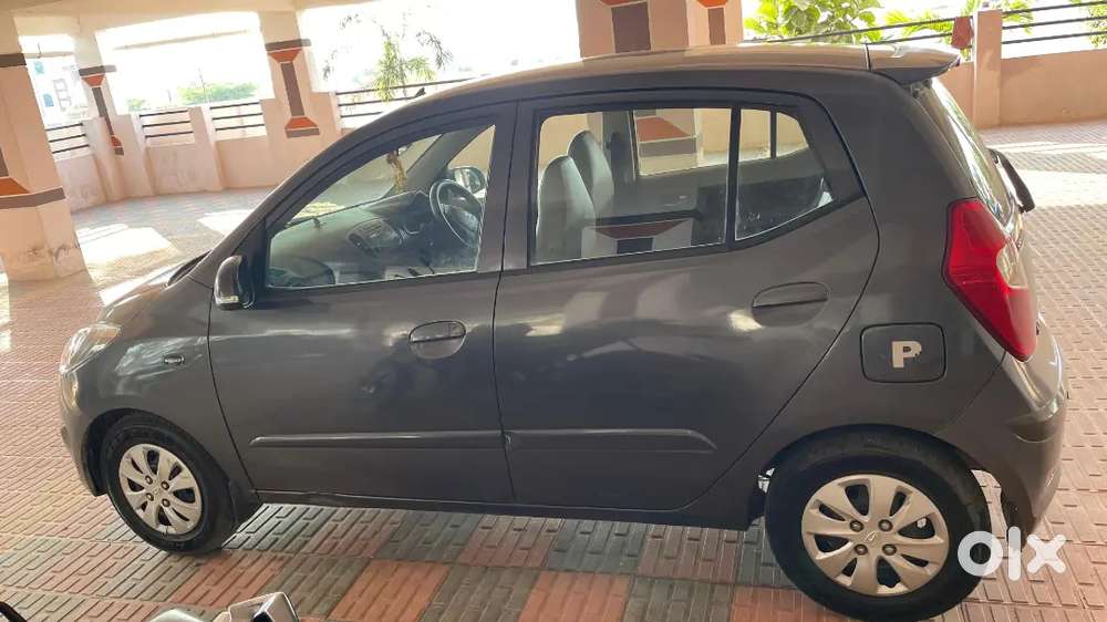 Hyundai I10 Sportz Petrol 2011
