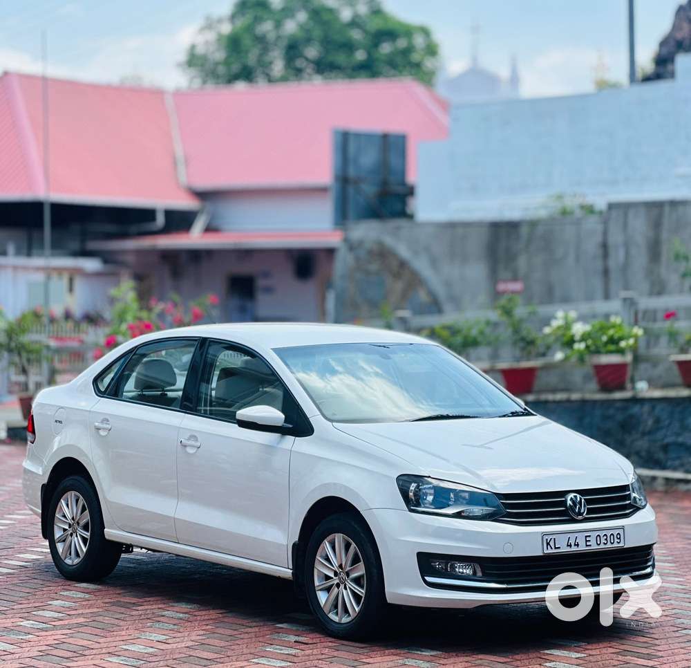 Volkswagen Vento 1.2 Tsi Highline Plus At, 2016, Petrol