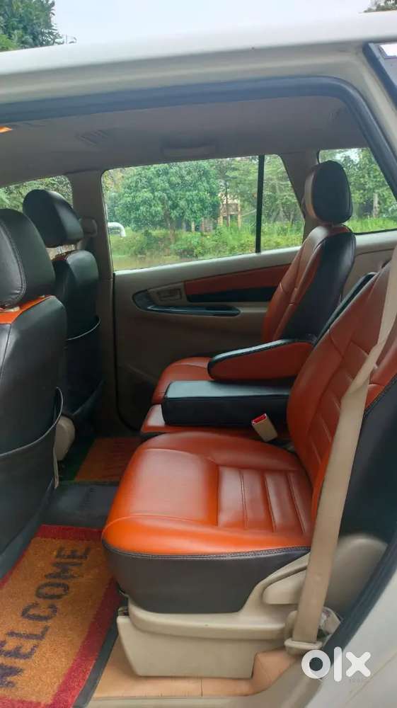 Toyota Innova 2013 Diesel 200000 Km Driven
