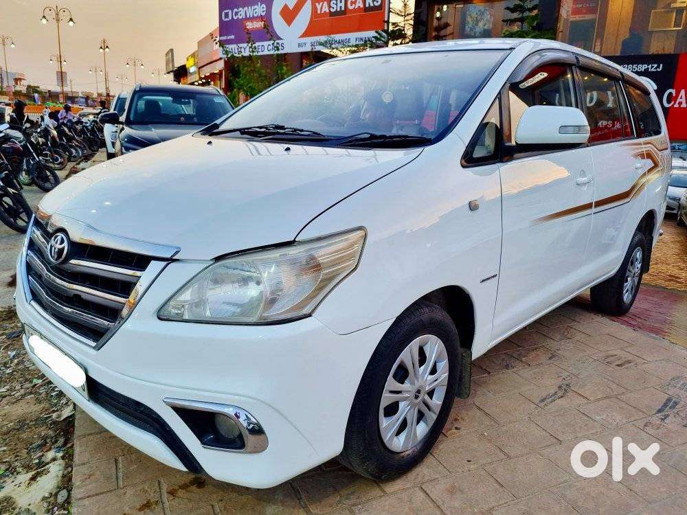Toyota Innova 2.5 Le Diesel 7 Seater, 2016, Diesel