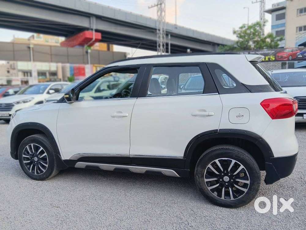 Maruti Suzuki Brezza 1.5 Lxi Smart Hybrid, 2022, Petrol