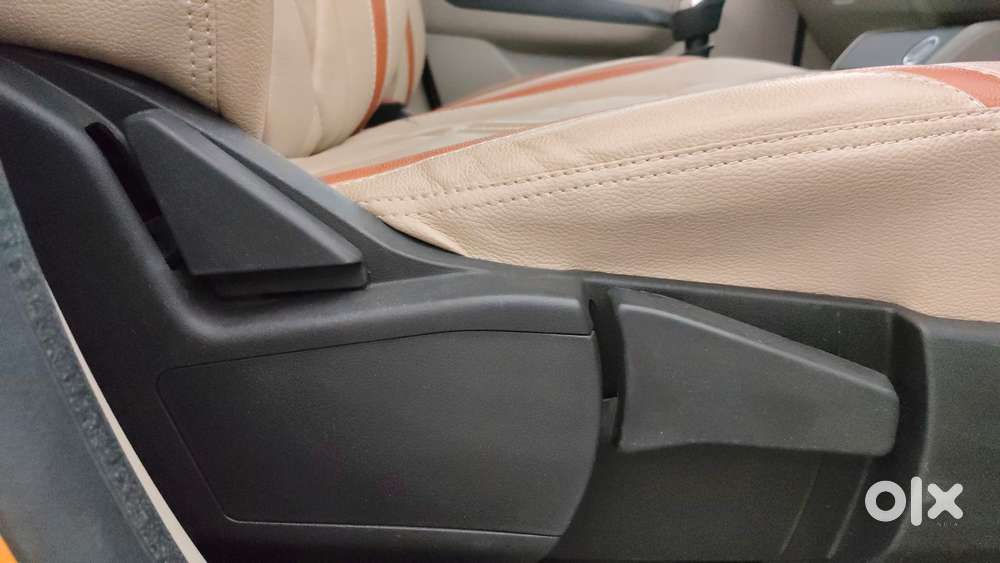 Renault Triber Rxz, 2022, Petrol