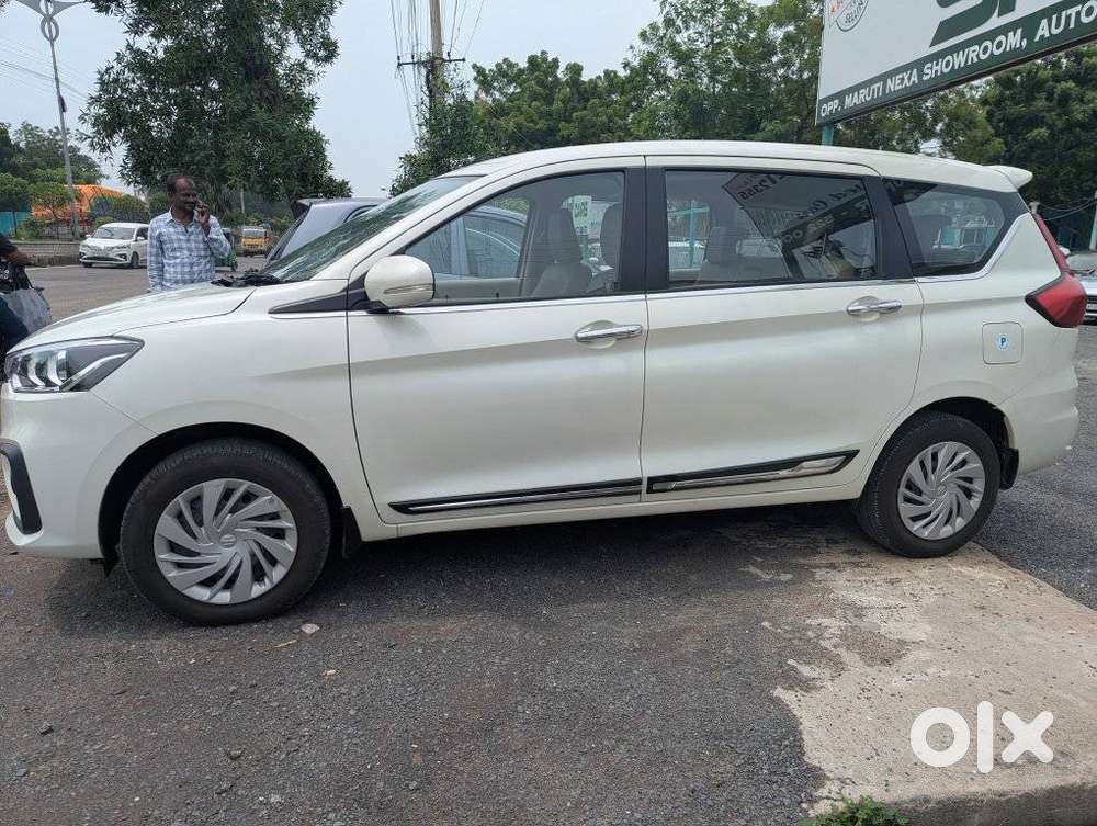 Maruti Suzuki Ertiga Vxi Shvs, 2024, Petrol