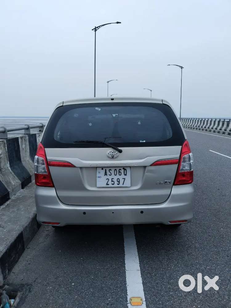 Toyota Innova 2016