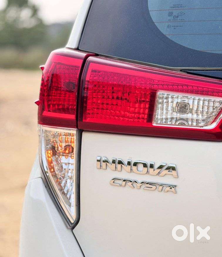 Toyota Innova Crysta 2.4 G Mt 7 Str, 2025, Diesel