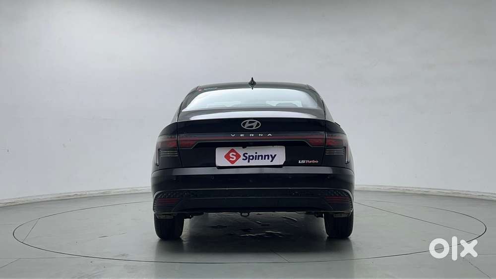 Hyundai Verna 1.5 Sx (o) Turbo Petrol Dct, 2023, Petrol