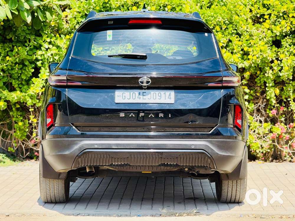 Tata Safari Adventure Plus Dark Edition At, 2024, Diesel