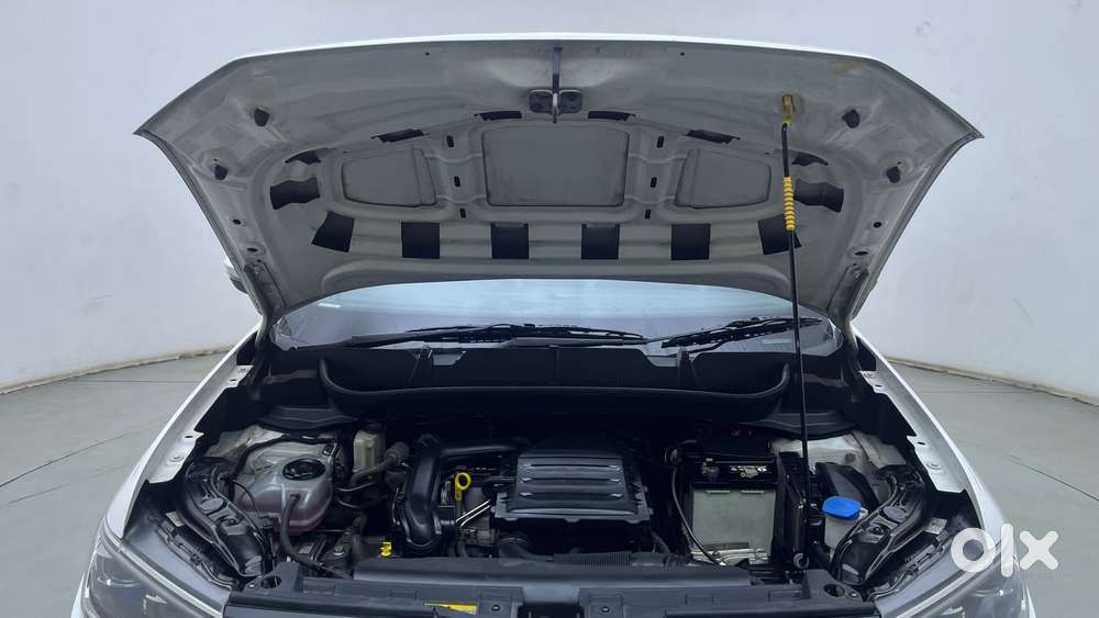 Volkswagen Taigun Topline 1.0 Tsi At (electric Seats), 2022, Petrol