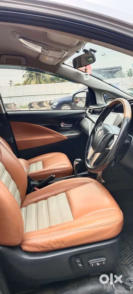 Toyota Innova Crysta 2.8z Automatic, 2020, Diesel