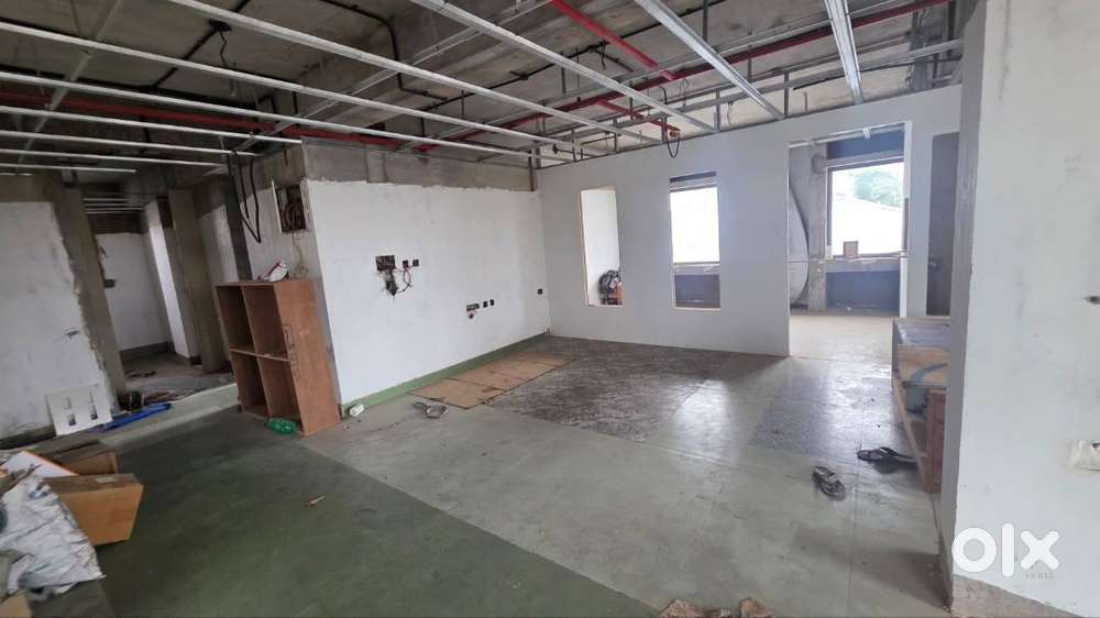 2000 sqft commercial space for rent at Edappally