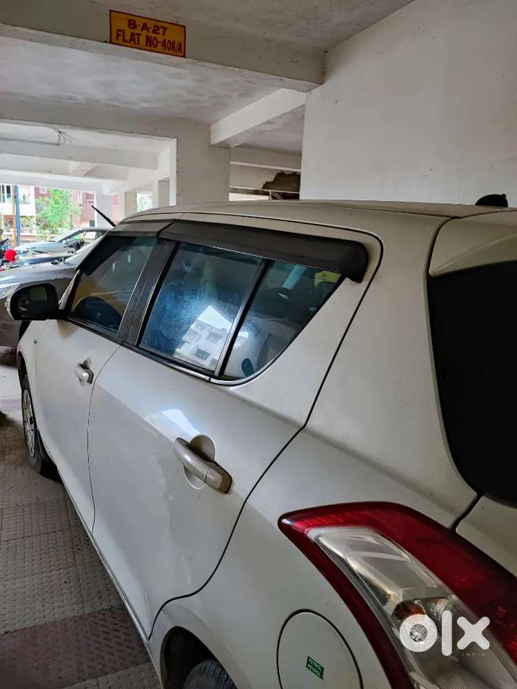 Maruti Suzuki Swift 2011 Petrol 77000 Km Driven