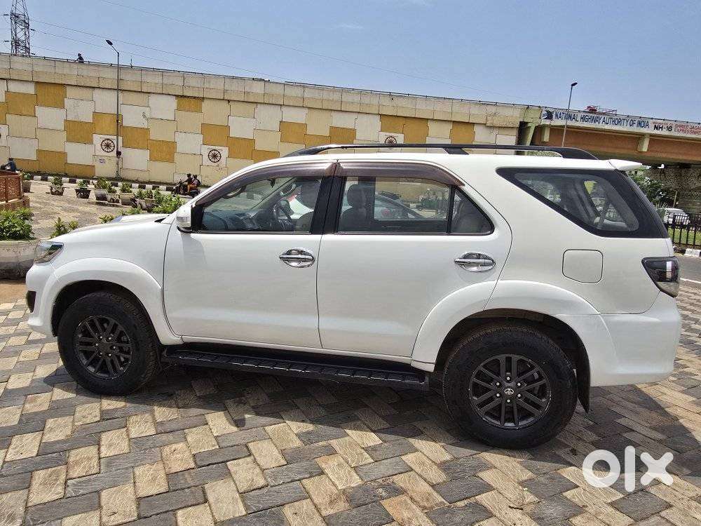 Toyota Fortuner 4x2 Mt 2.8 Diesel, 2015, Diesel