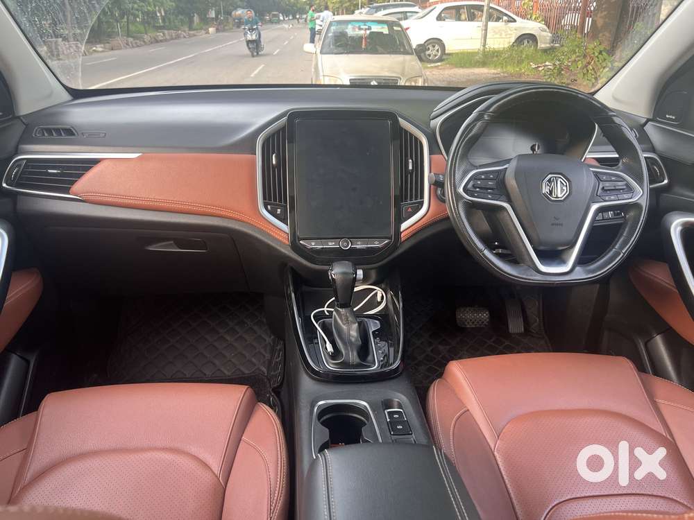Mg Hector Plus Smart 1.5 Turbo Petrol 7 Str, 2022, Petrol