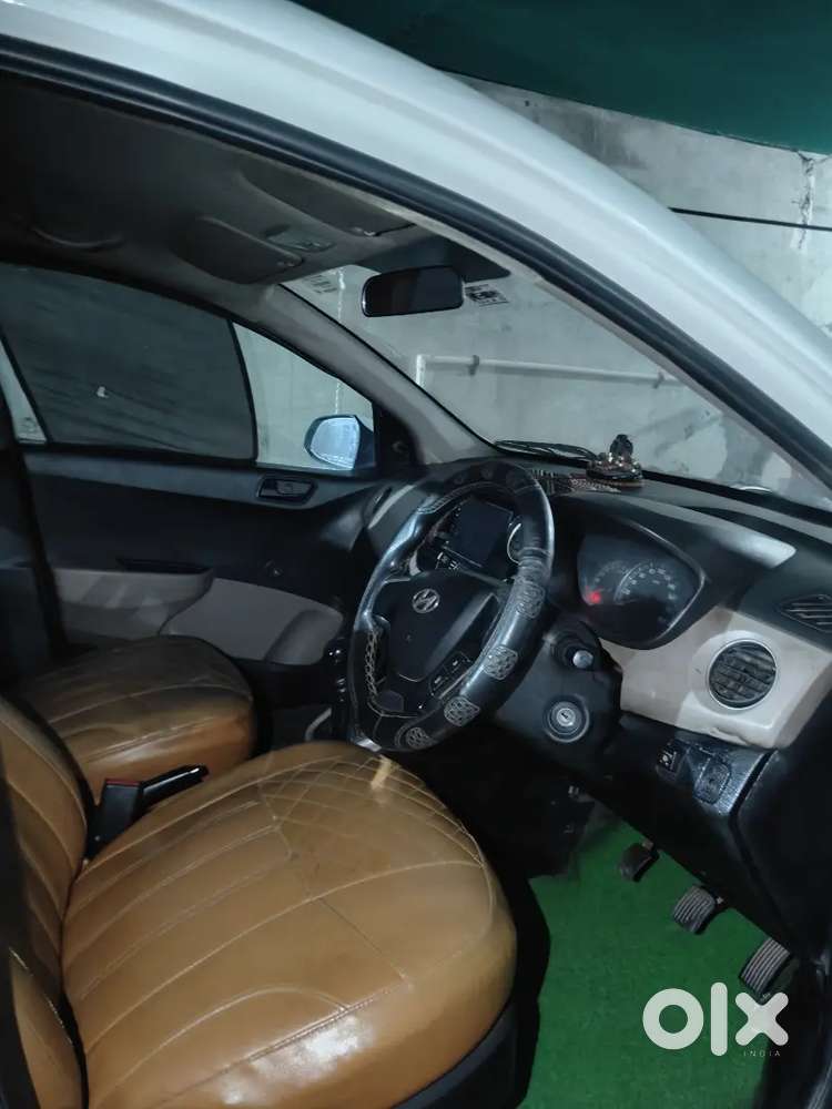 Hyundai Xcent 2016