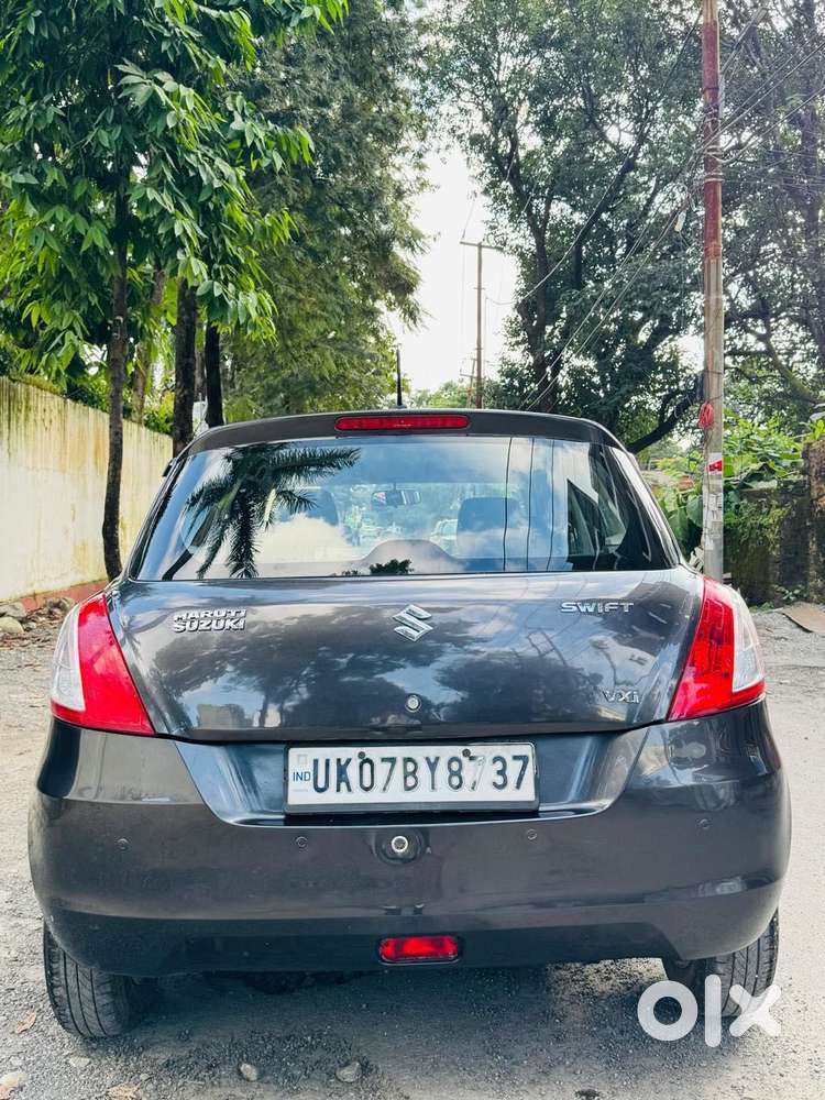 Maruti Suzuki Swift Vxi + Manual, 2017, Petrol